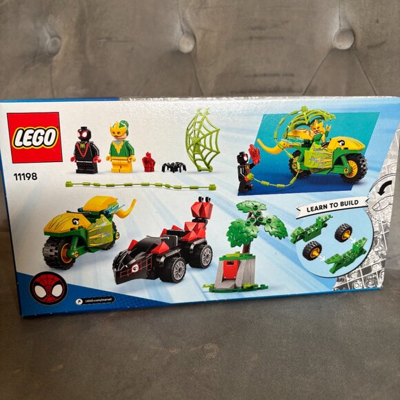 LEGO Marvel 11198 Spin & Electro Dinosaur Vehicle Chase Set (124 pcs) - Picture 4 of 4